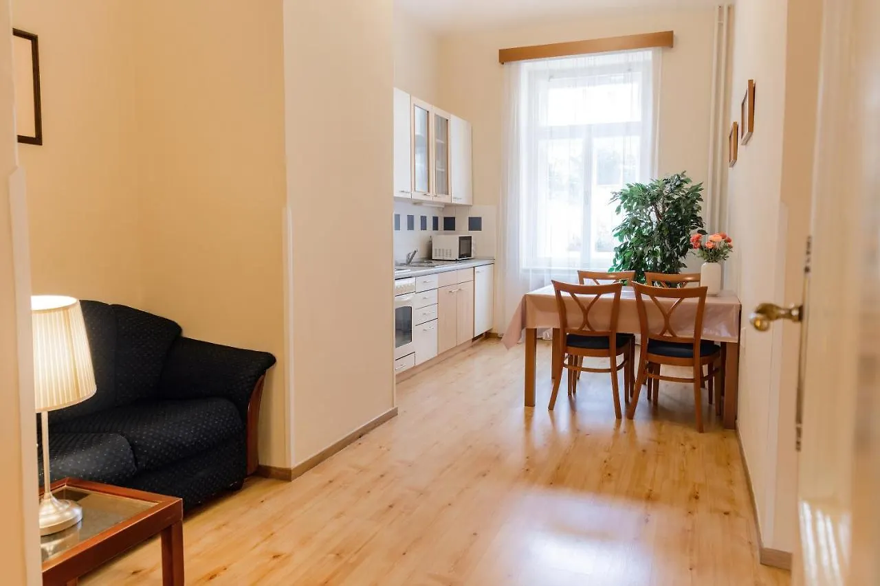 Hotel Orion Praga 4*,