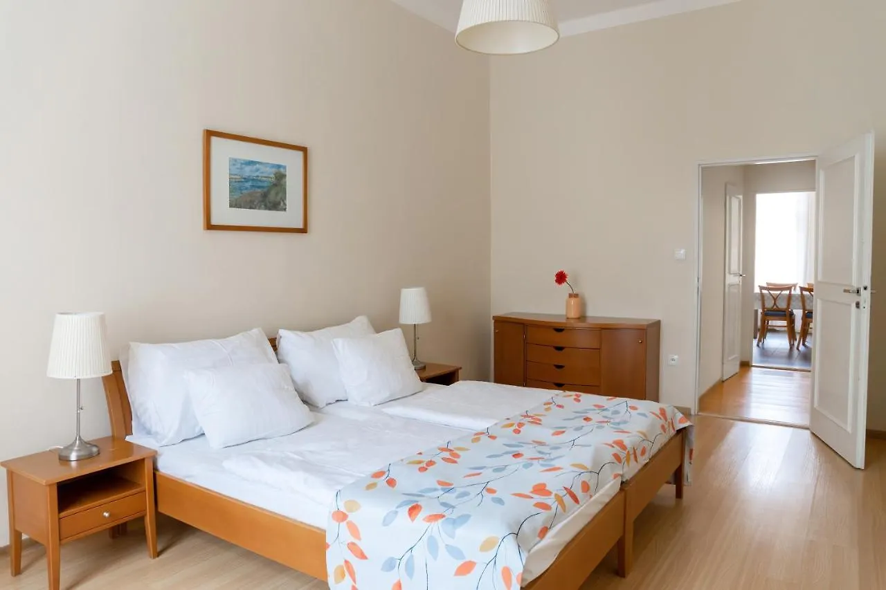 Apartahotel Hotel Orion Praga
