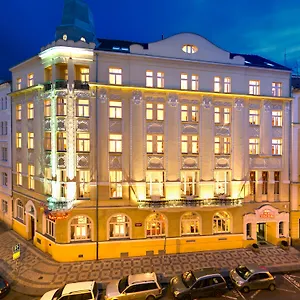 4* Szálloda Theatrino