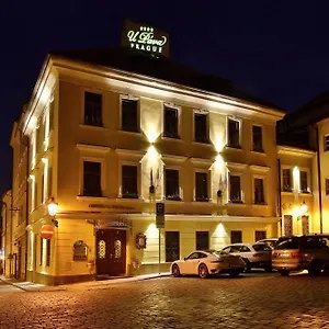 4* Szálloda U Pava