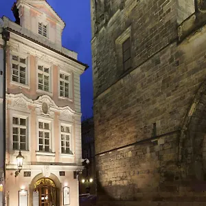 Pod Vezi Hotel